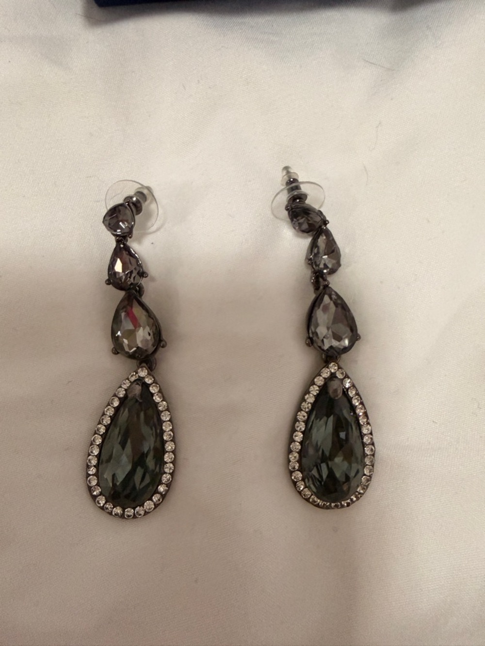 Elegant Dark Gray Teardrop Crystal Drop Earrings